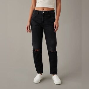 American Eagle Outfitters Strigid Mom Jean